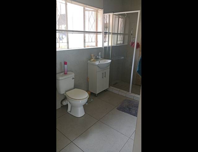 4 BEDROOM HOUSE TO LET IN VANDERBIJLPARK SW 5